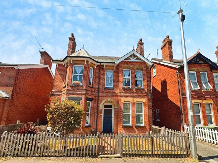 2 Bedroom Flat For Sale In Southampton Street, Farnborough, GU14