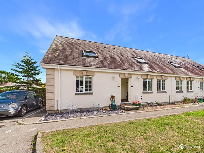 2 Bedroom Property For Sale In Manor Close, Lelant, St Ives, TR26