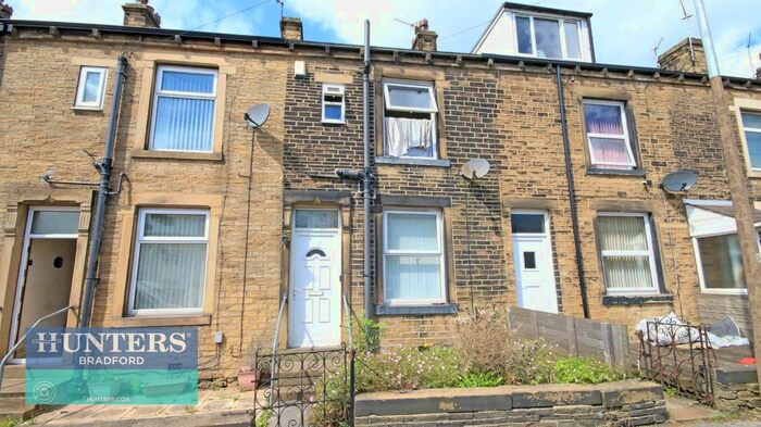 2 Bedroom Terraced House To Rent In Woodhall Avenue, Bradford, West Yorkshire, BD3