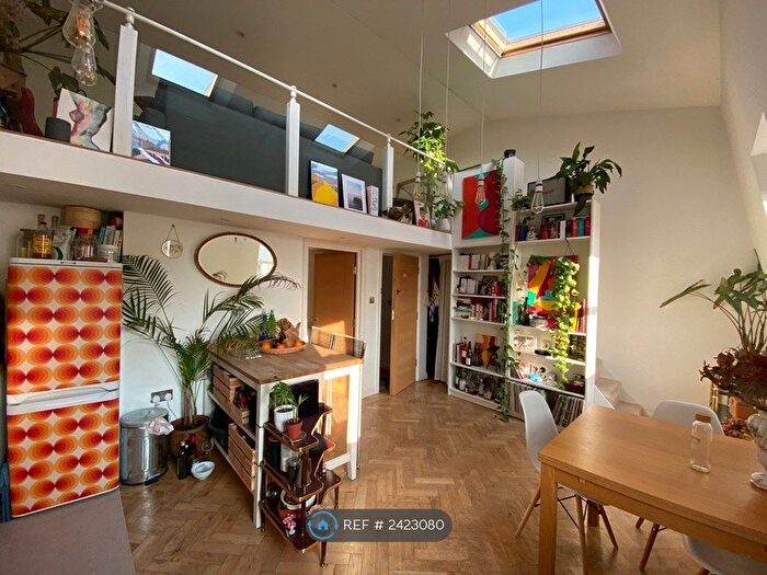 1 Bedroom Flat To Rent In Second Floor, London, SE1