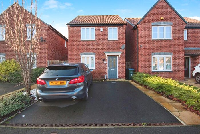 3 Bedroom Detached House For Sale In Rollings Drive, Coventry, West Midlands, CV2