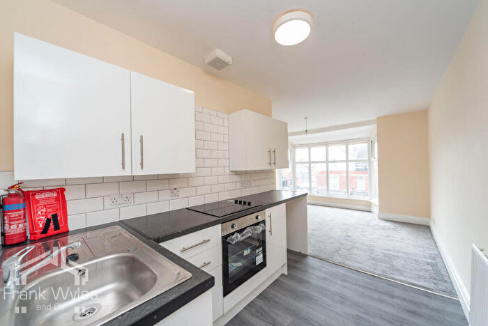 2 Bedroom Flat To Rent In St Davids Road South, Lytham St. Annes, Lancashire, FY8