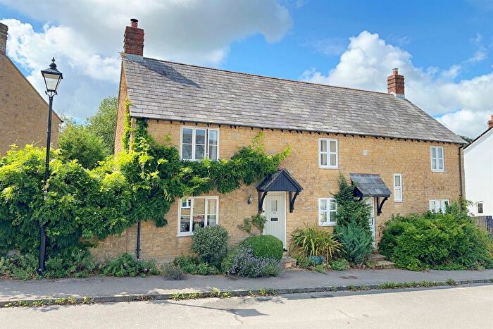 2 Bedroom Semi-Detached House For Sale In Broadwindsor, DT8