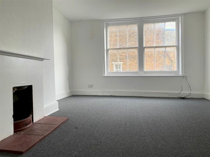 1 Bedroom Flat To Rent In High Street, Ramsgate, CT11