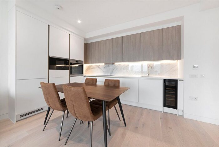2 Bedroom Flat To Rent In City Road, London, EC1V
