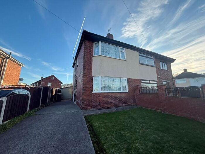 3 Bedroom Semi-Detached House To Rent In Brinsworth Hall Crescent, Rotherham, S60