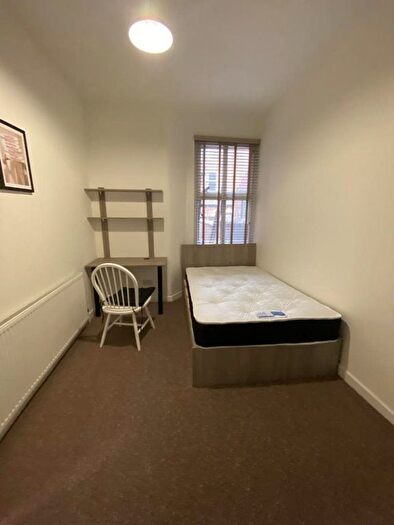 6 Bedroom Semi-Detached House To Rent In Banff Road, Manchester, M14