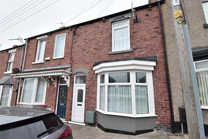 2 Bedroom Terraced House For Sale In Dunning Road, Ferryhill, DL17
