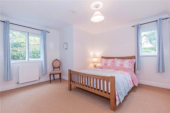 2 Bedroom Apartment To Rent In Sunderland Avenue, Oxford, Oxfordshire, OX2