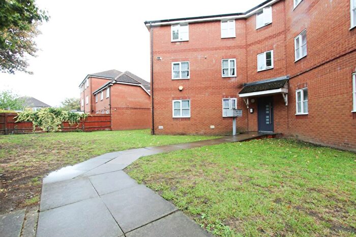 2 Bedroom Flat For Sale In Greenwood Avenue, Enfield, EN3