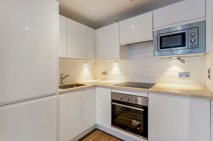 1 Bedroom Apartment To Rent In Finzels Reach Bristol, BS1