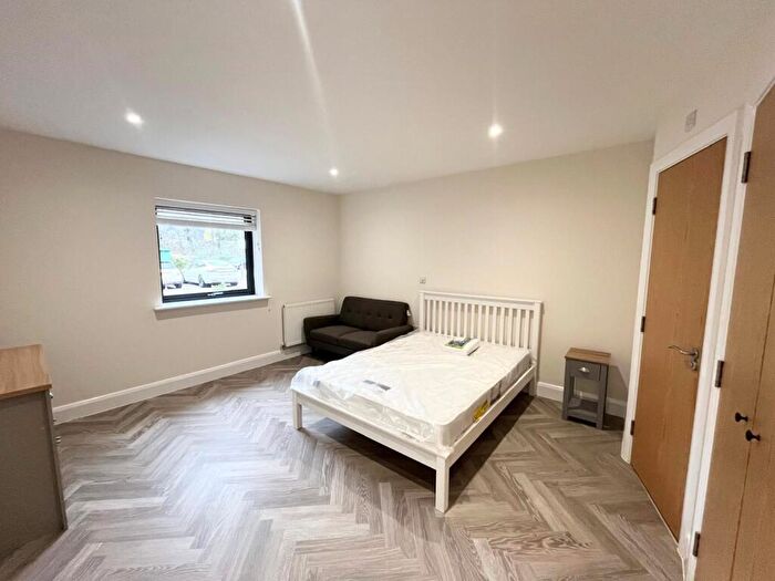 Flat To Rent In Waterside House, Peartree Bridge, MK6