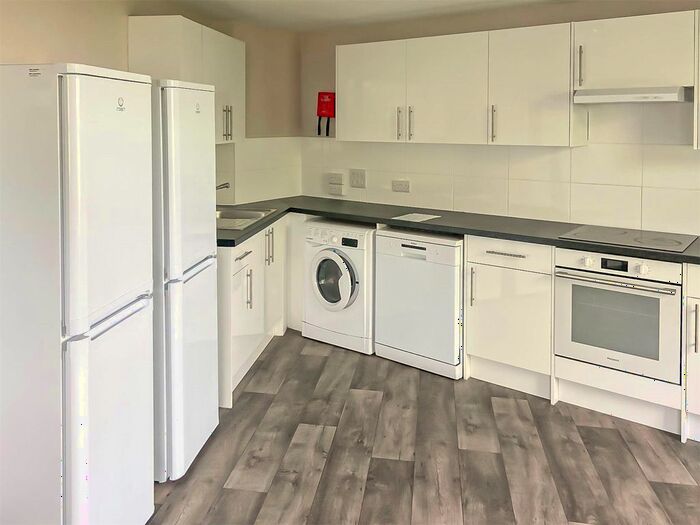 7 Bedroom Detached House To Rent In Stokes Croft, Bristol, BS1