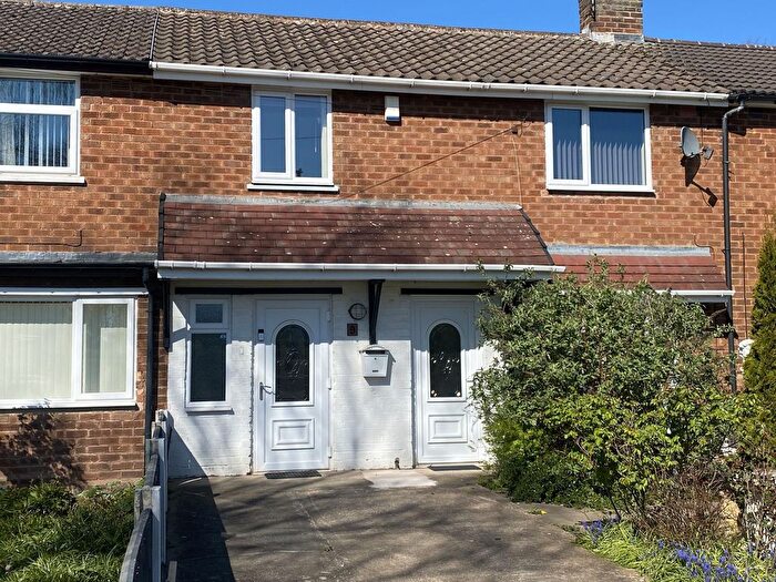 3 Bedroom Terraced House To Rent In Birchfield Way, Walsall, WS5