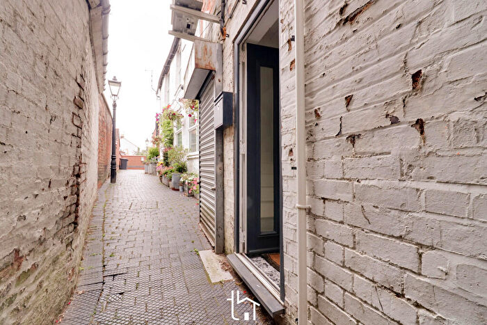 2 Bedroom Apartment To Rent In Castle Street, Hinckley, LE10