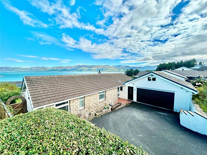 3 Bedroom Bungalow For Sale In Cae Mair, Beaumaris, Isle Of Anglesey, LL58