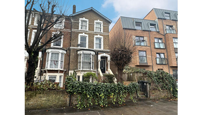 1 Bedroom Flat For Sale In Flat B, Amhurst Road, Hackney, London, E8