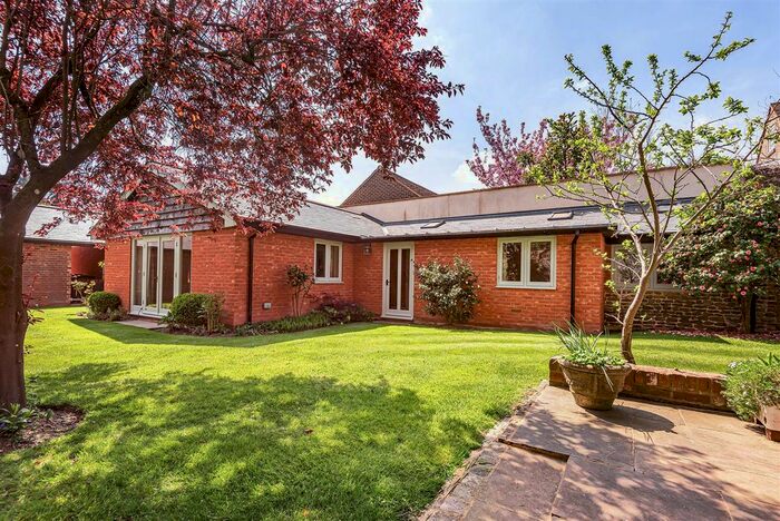 2 Bedroom Bungalow To Rent In Woolmer Lane, Bramshott, Liphook, GU30