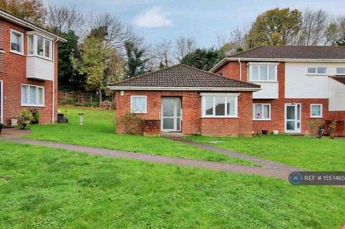 1 Bedroom Bungalow To Rent In St. Georges Square, Longfield, DA3