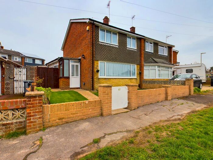 3 Bedroom Semi-Detached House To Rent In Whitsbury Road, West Leigh, Havant, PO9