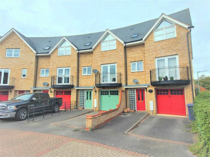3 Bedroom Property To Rent In Northern Rose Close, Bury St. Edmunds, IP32