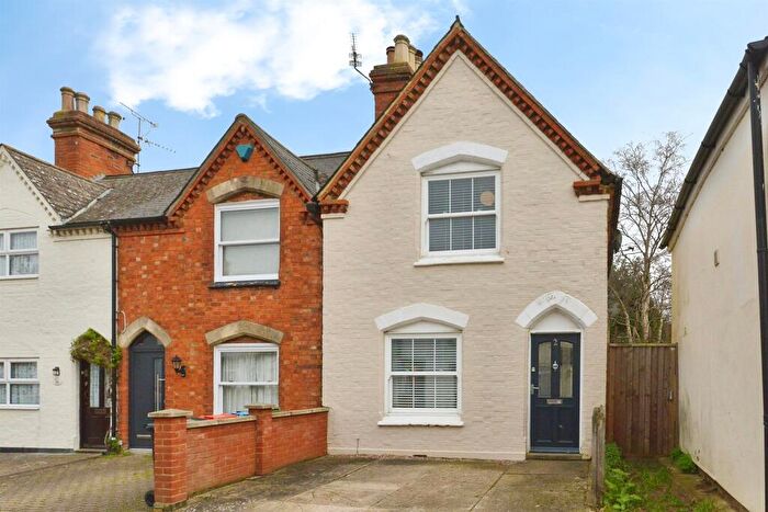 2 Bedroom End Of Terrace House For Sale In Queen Street, Stony Stratford, Milton Keynes, MK11