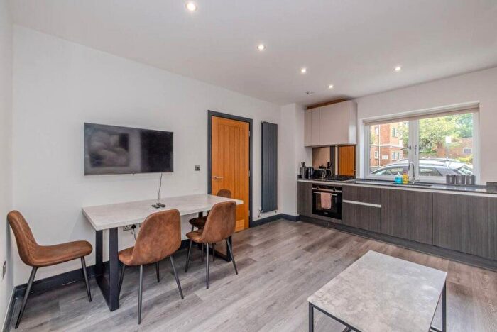 2 Bedroom House To Rent In Wilbury Road -, RL00