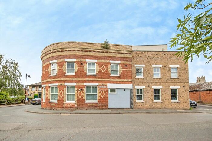 2 Bedroom Apartment For Sale In Station Road, Sudbury, CO10
