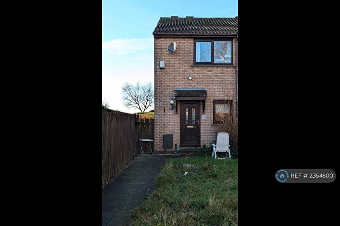 2 Bedroom End Of Terrace House To Rent In Mallow Walk, Morecambe, LA3