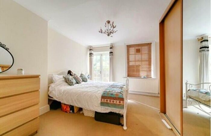 2 Bedroom Flat To Rent In Ferndale Court, Kendra Hall Road, South Croydon, Surrey, CR2