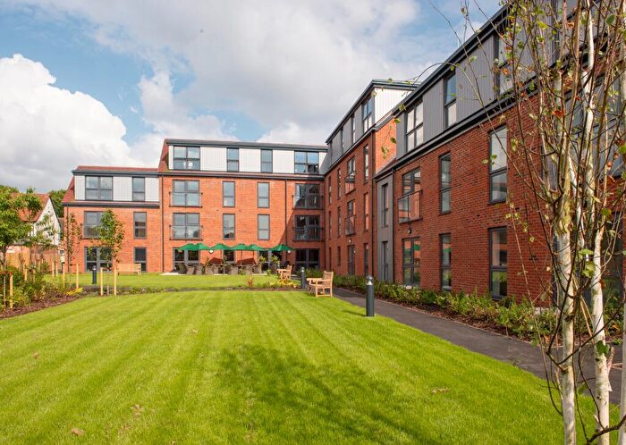 1 Bedroom Retirement Property For Sale In Violet Place, Bagshot, GU19