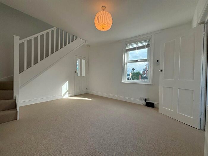 2 Bedroom End Of Terrace House To Rent In Tennyson Road, Yarmouth, PO41