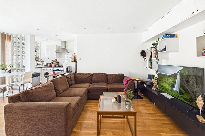 1 Bedroom Flat For Sale In Barrhill Road, London, SW2