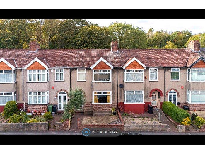 3 Bedroom Terraced House To Rent In Tackley Road, Bristol, BS5