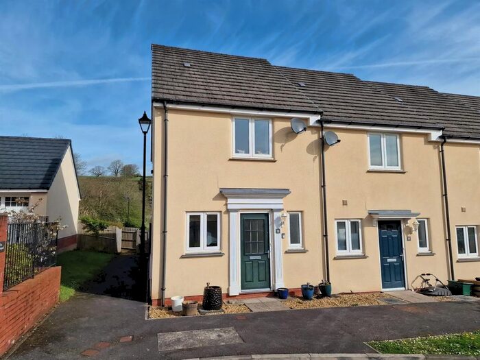2 Bedroom End Of Terrace House For Sale In Elizabeth Penton Way, Bampton, Tiverton, EX16