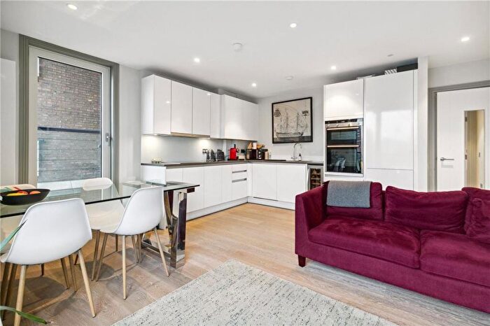 2 Bedroom Flat To Rent In Calico House, London, SW11