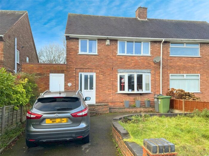 3 Bedroom Semi-Detached House To Rent In Griffiths Drive, Wolverhampton, WV11