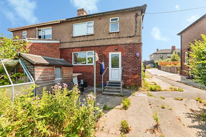 3 Bedroom Semi-Detached House For Sale In West Vale Grove, Thrybergh, Rotherham, S65
