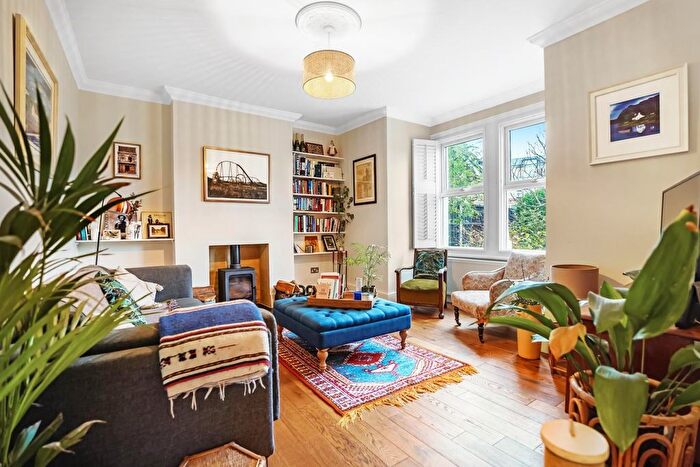 3 Bedroom End Terrace House For Sale In Adamsrill Road, Sydenham, London, SE26