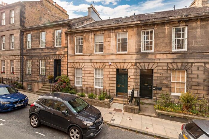 5 Bedroom Terraced House For Sale In Grove Street, Edinburgh, EH3