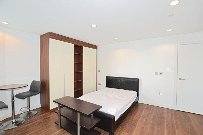 Studio To Rent In Blue, Media City Uk, Salford, Manchester, M50