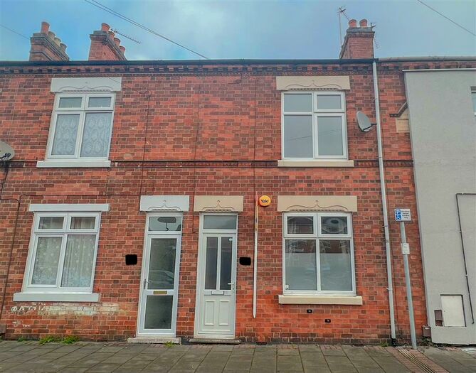 3 Bedroom House To Rent In Cartwright Street, Loughborough, LE11