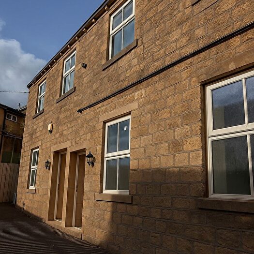 3 Bedroom End Of Terrace House For Sale In Baildon Mills, Northgate, Baildon, BD17