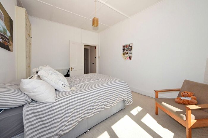 1 Bedroom Flat To Rent In Yeldham House, Yeldham Road, London, W6