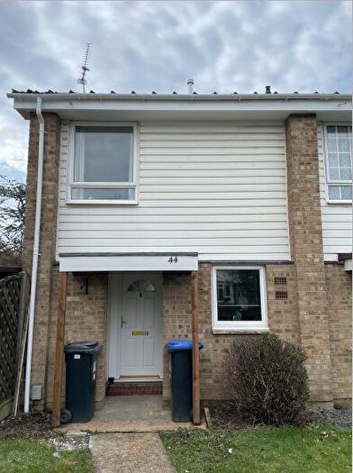 3 Bedroom Semi-Detached House To Rent In Woking, Surrey, GU21