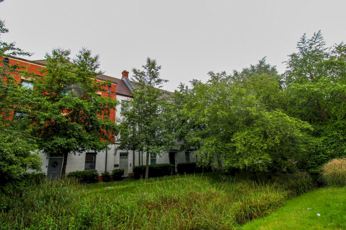 2 Bedroom Apartment To Rent In Clickers Drive, Northampton, NN5