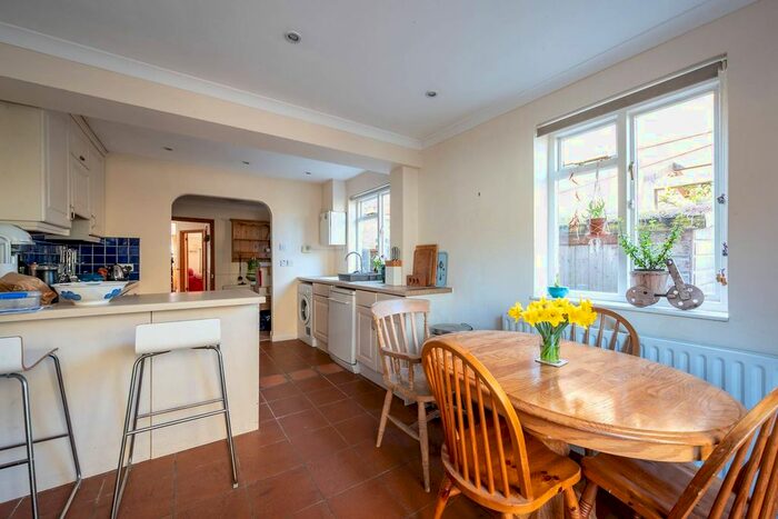 3 Bedroom Property To Rent In Upper Grotto Road, Twickenham, TW1