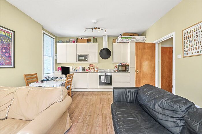 1 Bedroom Flat To Rent In Lambert Road, Brixton, London, SW2