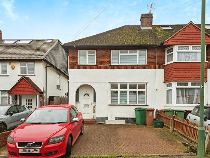3 Bedroom House To Rent In Ash Close, Carshalton, SM5