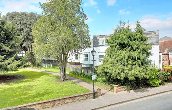 1 Bedroom Flat For Sale In Church Row, Ware, SG12